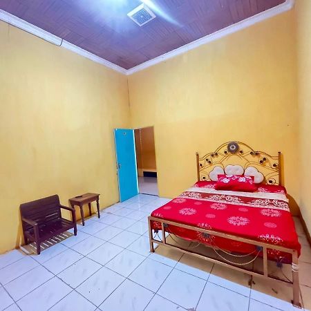 Hotel Malibu Baubau Luaran gambar